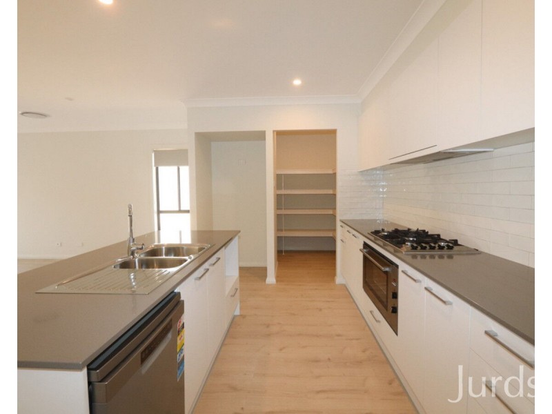 38 Peachy Avenue, North Rothbury NSW 2335