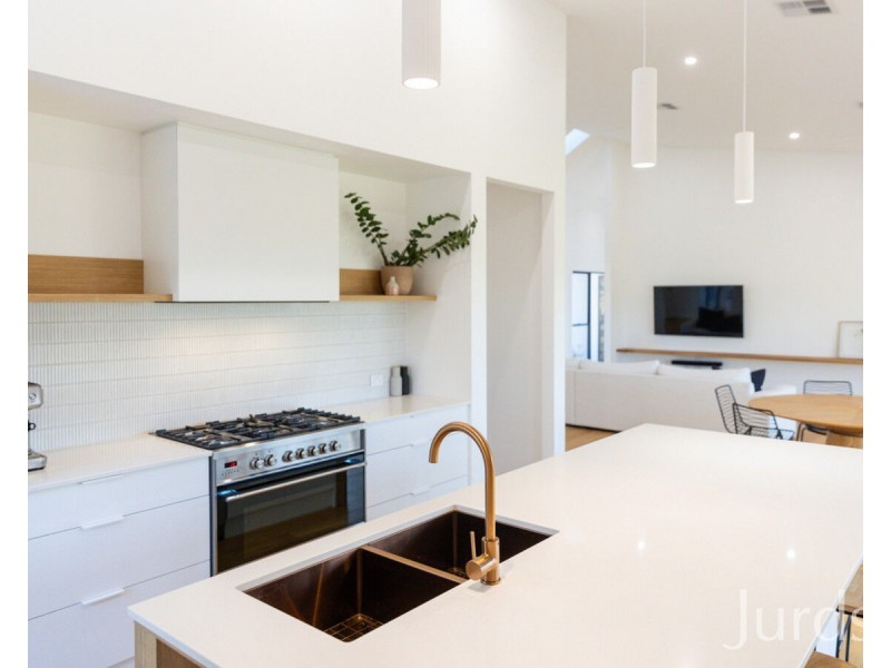 29 The Ballabourneen, Lovedale NSW 2325