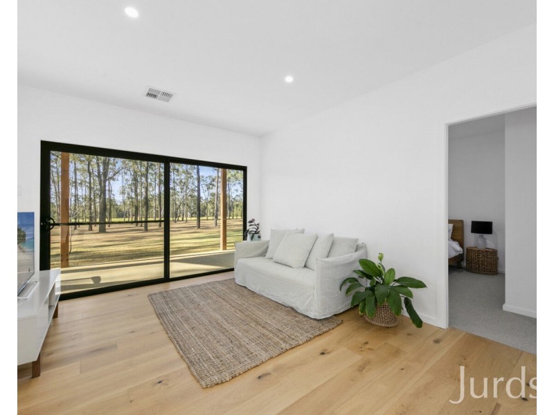 29 The Ballabourneen, Lovedale NSW 2325