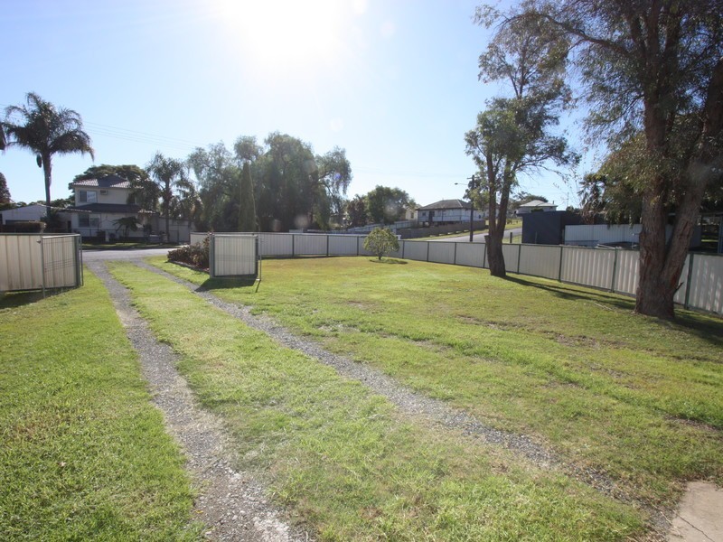 14 Dixon Street, Cessnock NSW 2325