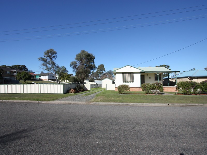 14 Dixon Street, Cessnock NSW 2325