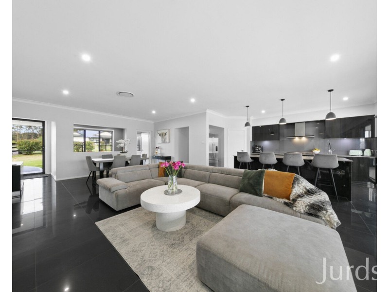 12 Elvin Circuit, Millfield NSW 2325