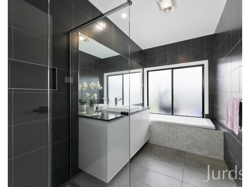 12 Elvin Circuit, Millfield NSW 2325