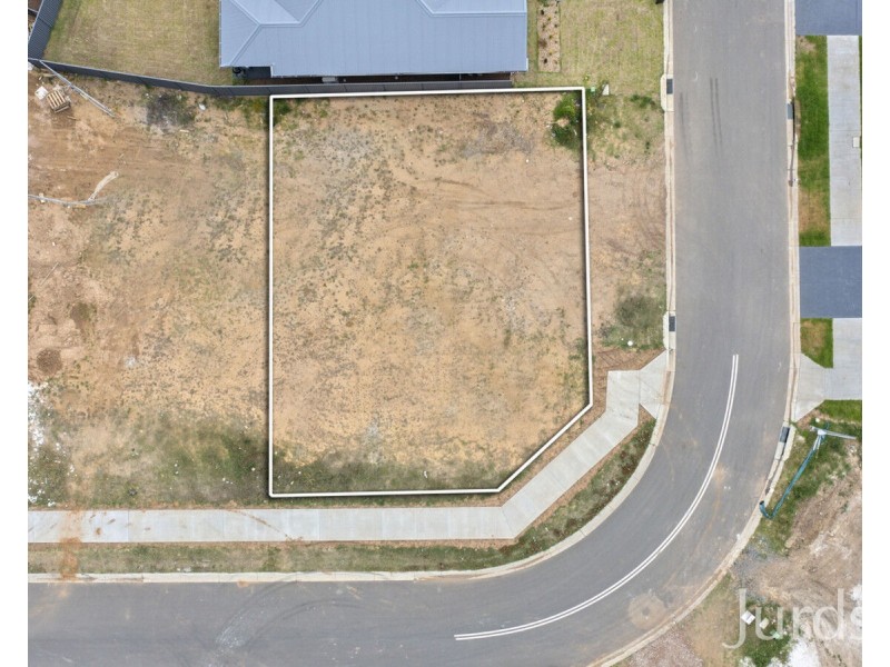 30 Lakeside Circuit, Cessnock NSW 2325