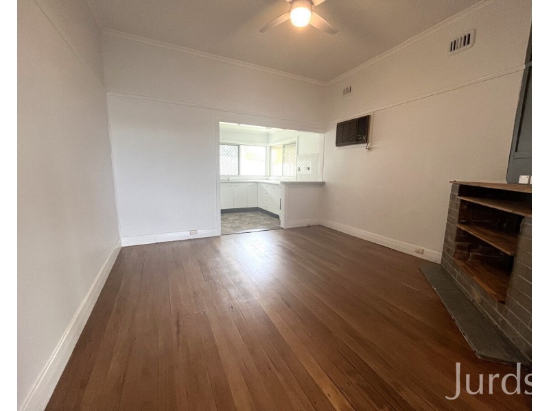 37 Melbourne Street, Abermain NSW 2326