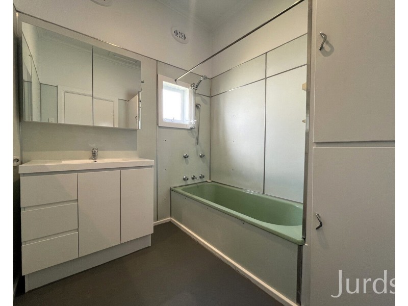 37 Melbourne Street, Abermain NSW 2326