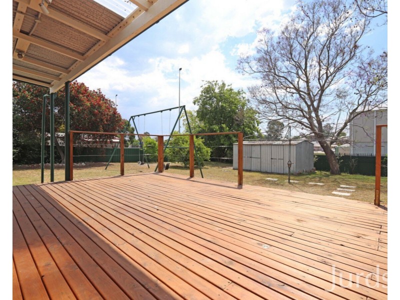 32 Mount View Road, Cessnock NSW 2325