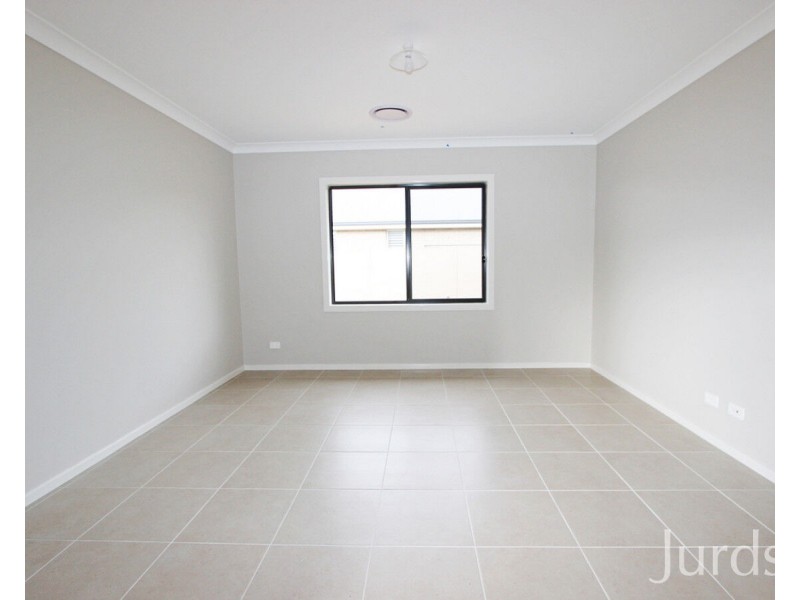 9 Abberton Parkway Drive, North Rothbury NSW 2335