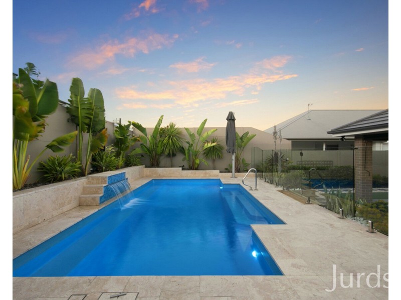 17 Emerton Road, North Rothbury NSW 2335