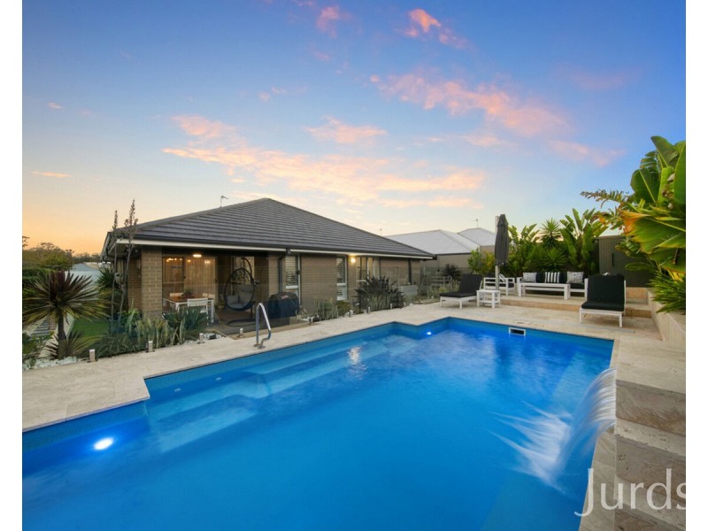 17 Emerton Road, North Rothbury NSW 2335