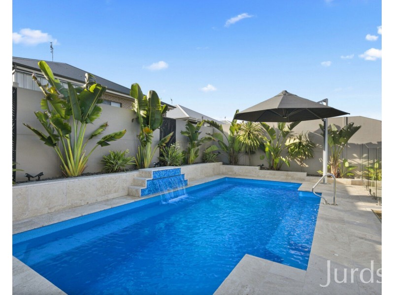 17 Emerton Road, North Rothbury NSW 2335