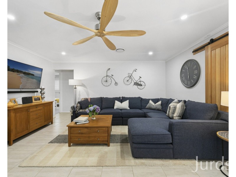 17 Emerton Road, North Rothbury NSW 2335