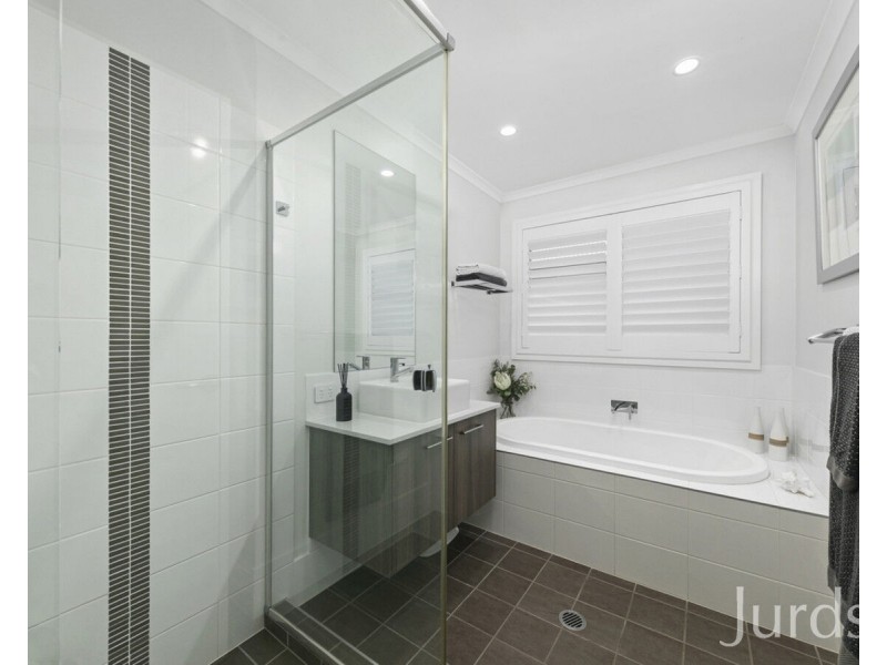 17 Emerton Road, North Rothbury NSW 2335