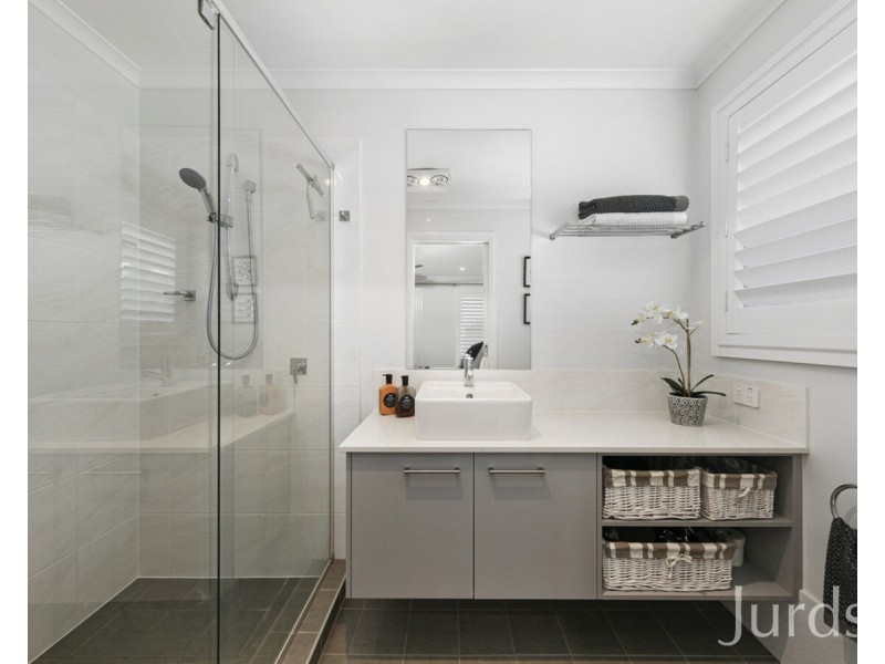 17 Emerton Road, North Rothbury NSW 2335