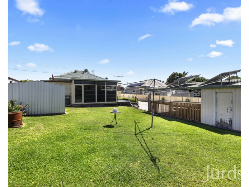 4 Fourth Street, Weston NSW 2326
