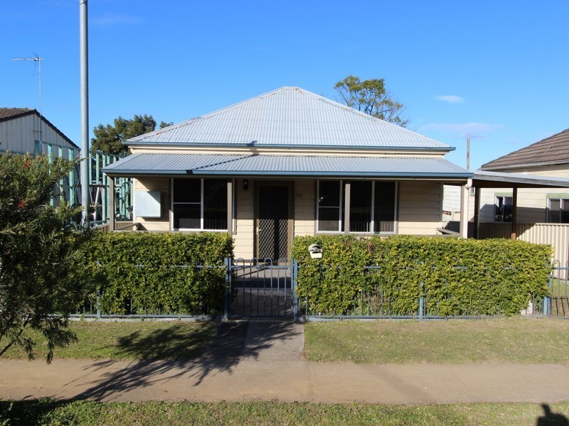 43 Hall Street, Cessnock NSW 2325