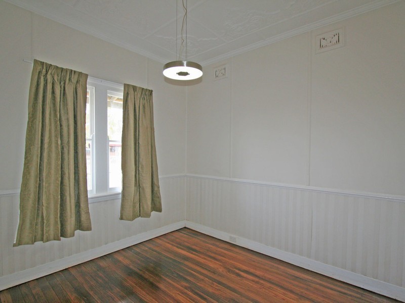 68 Anzac Avenue, Cessnock NSW 2325