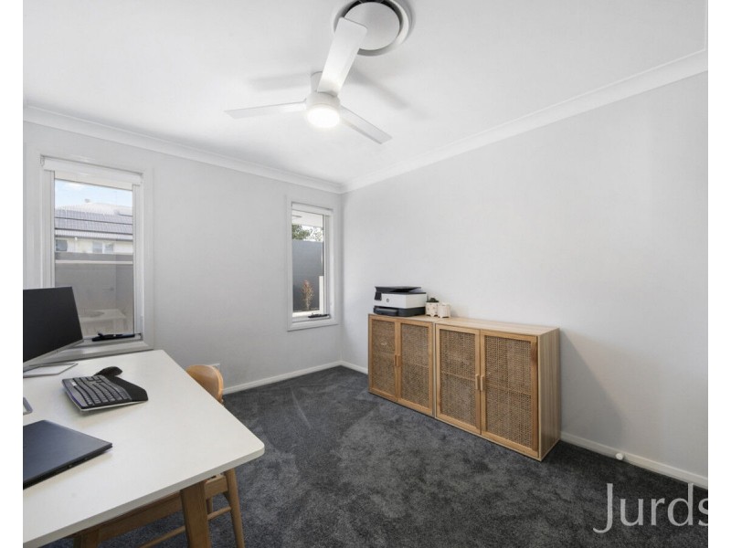 15 Abberton Parkway, North Rothbury NSW 2335