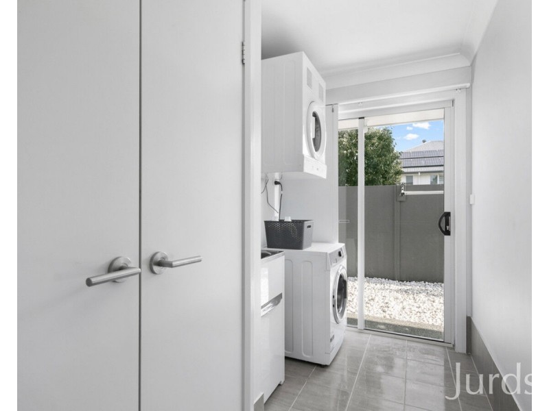 15 Abberton Parkway, North Rothbury NSW 2335