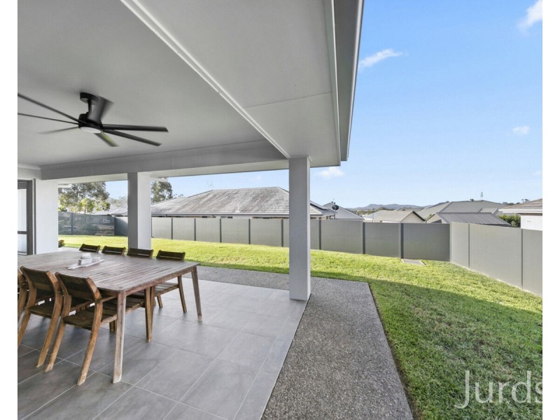 15 Abberton Parkway, North Rothbury NSW 2335