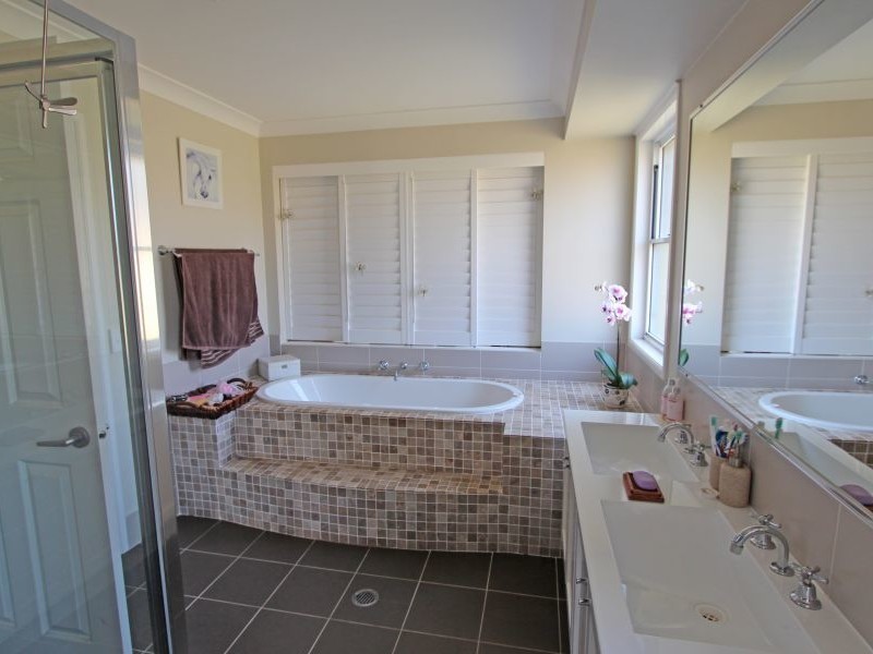 32 South Street, Ellalong NSW 2325