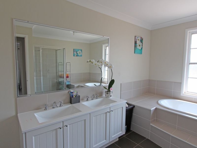 32 South Street, Ellalong NSW 2325