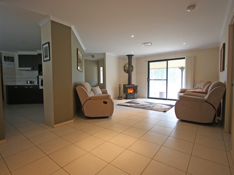 2A William Street, Paxton NSW 2325