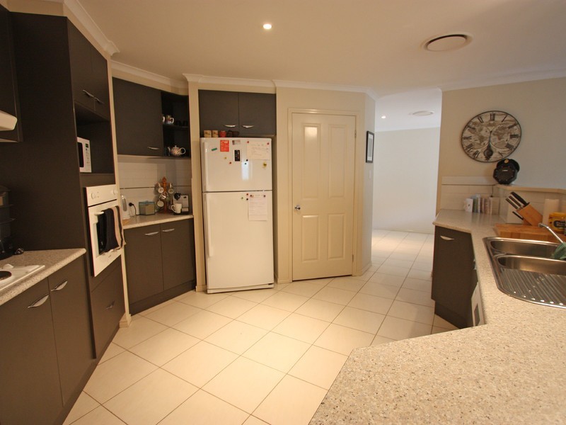 2A William Street, Paxton NSW 2325