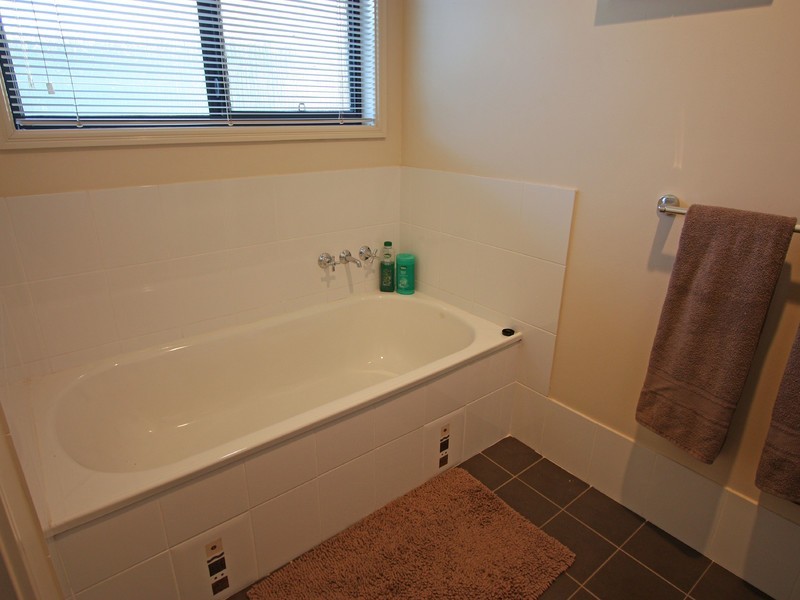 2A William Street, Paxton NSW 2325