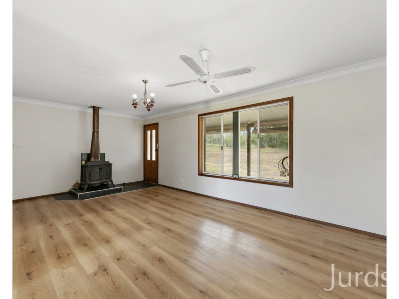 93 Lindsay Road, North Rothbury NSW 2335