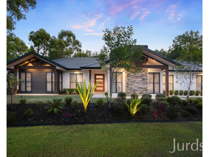 13 Liquid Amber Close, Pokolbin NSW 2320