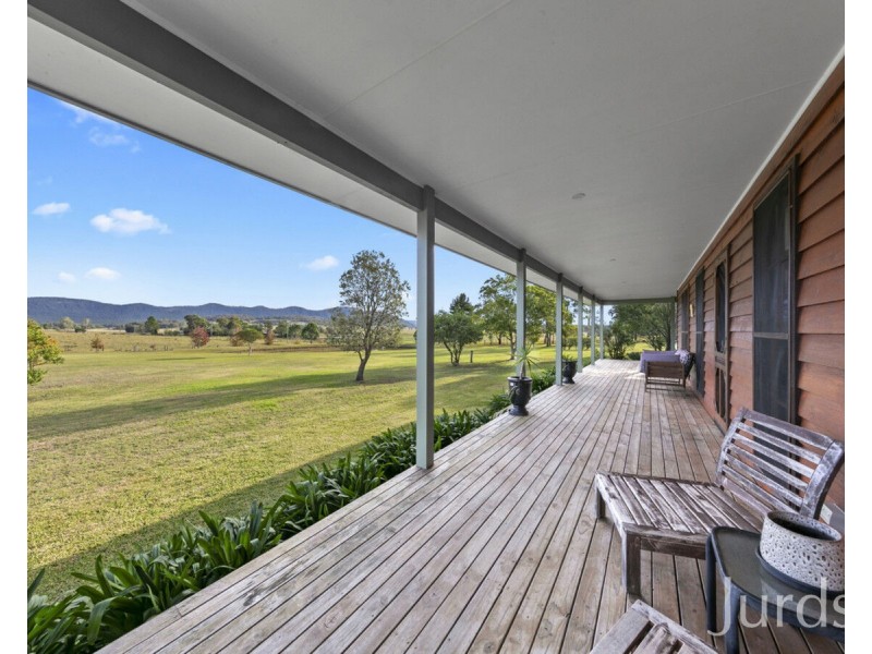 155 Barraba Lane, Quorrobolong NSW 2325