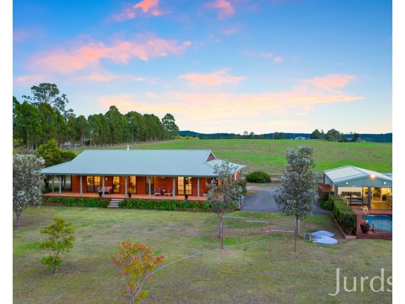 155 Barraba Lane, Quorrobolong NSW 2325