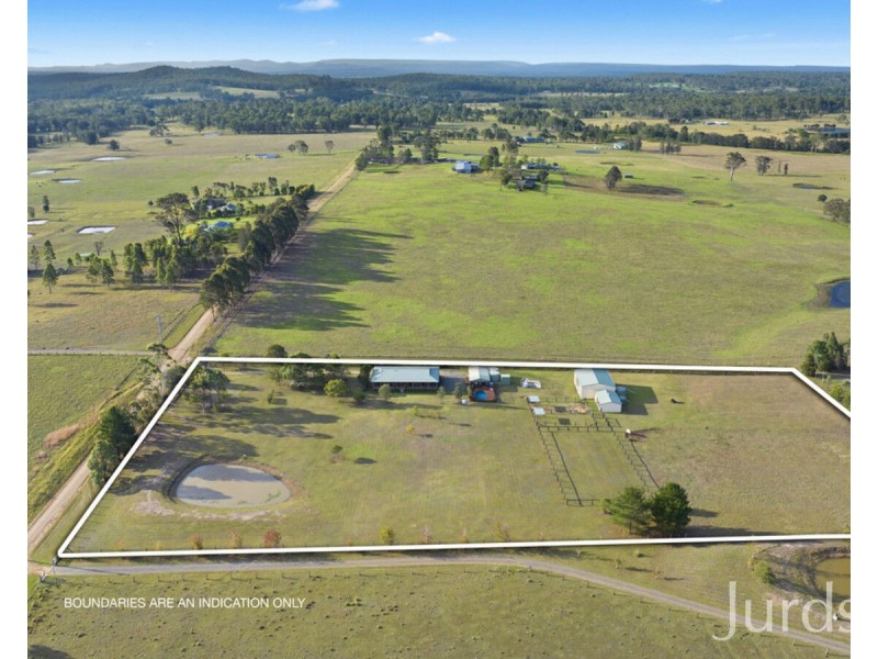 155 Barraba Lane, Quorrobolong NSW 2325