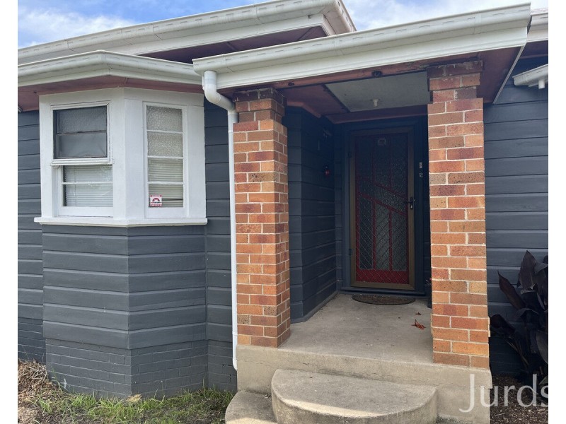 2/26 Carroll Avenue, Cessnock NSW 2325