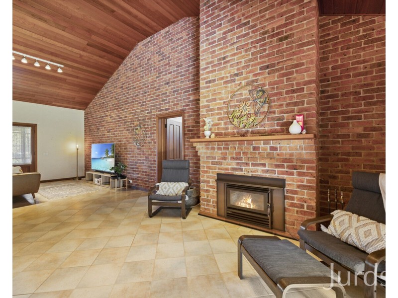 15 Fletcher Street, Nulkaba NSW 2325