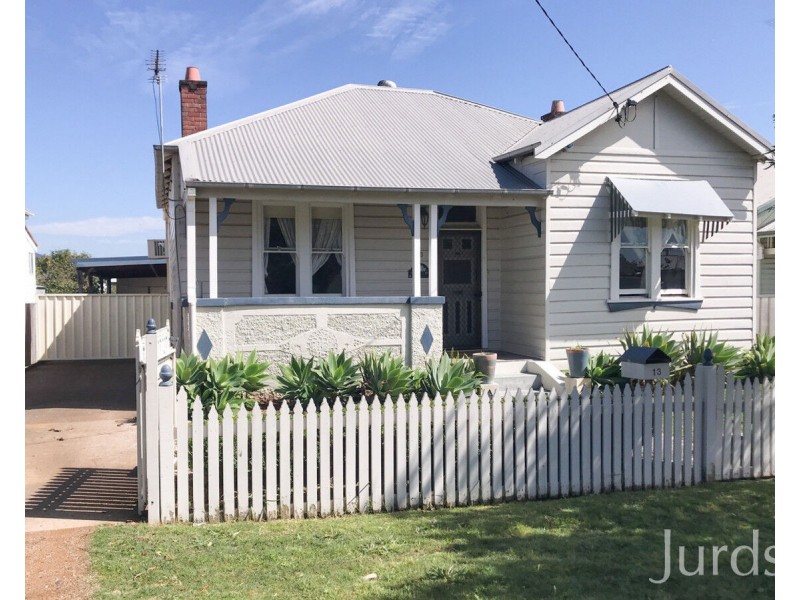 13 Elizabeth Street, Cessnock NSW 2325