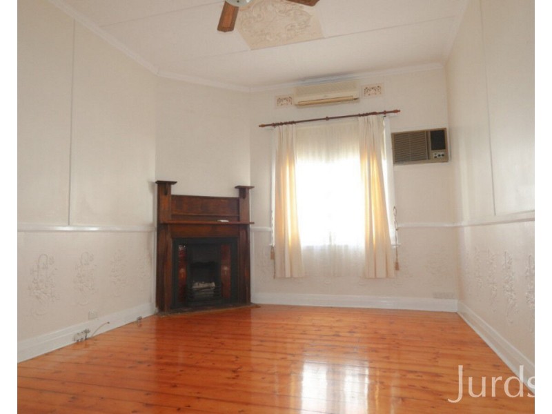 13 Elizabeth Street, Cessnock NSW 2325