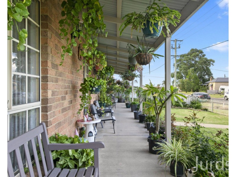 6 Charlton Street, Bellbird NSW 2325