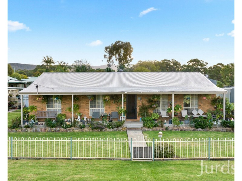 6 Charlton Street, Bellbird NSW 2325