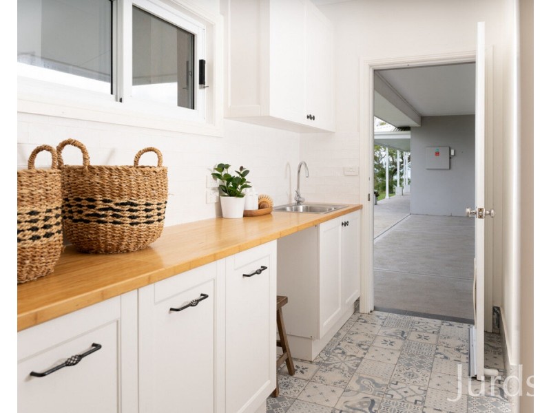 1394 Webbers Creek Road, Paterson NSW 2421