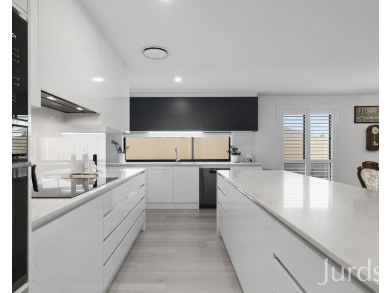 9 Rampling Avenue, North Rothbury NSW 2335