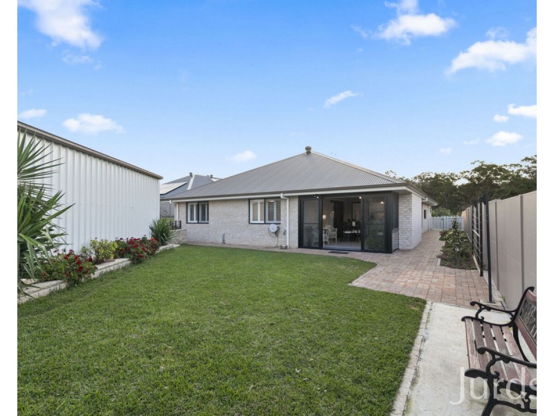 9 Rampling Avenue, North Rothbury NSW 2335