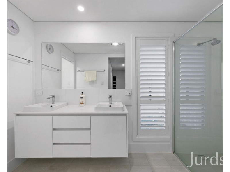 9 Rampling Avenue, North Rothbury NSW 2335