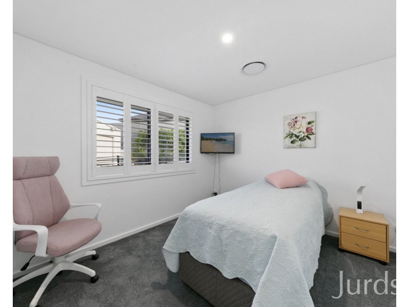 9 Rampling Avenue, North Rothbury NSW 2335