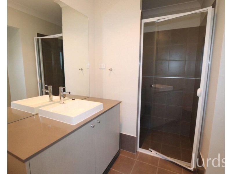 38 Peachy Avenue, North Rothbury NSW 2335