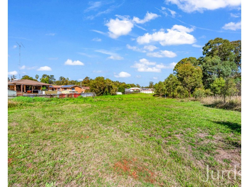 4 Bercini Place, Cessnock NSW 2325