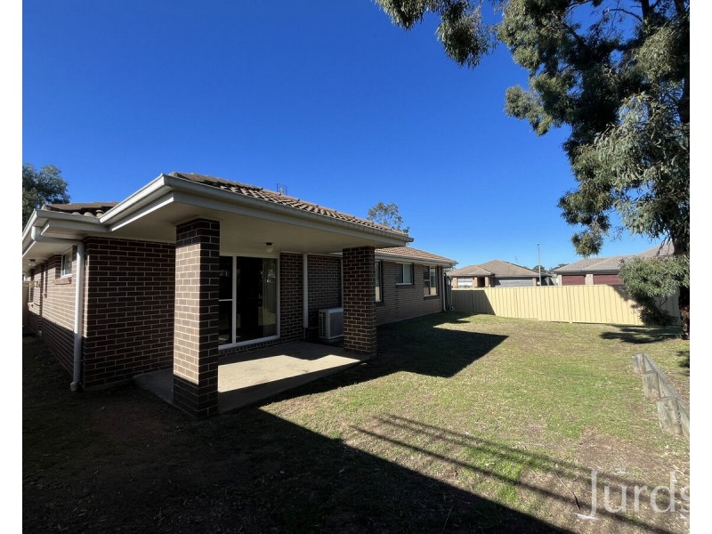 24 Chablis Drive, Cessnock NSW 2325