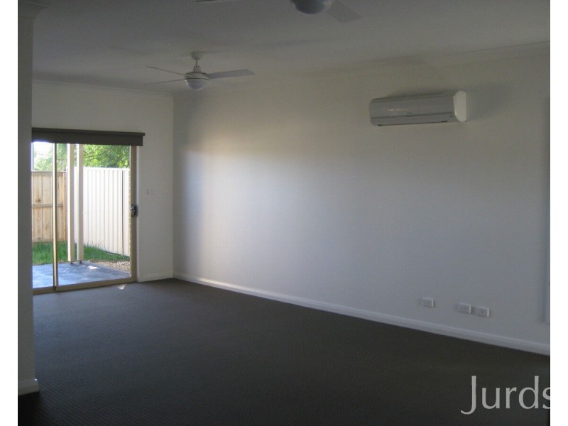 1/18 Dowlan Lane, Cessnock NSW 2325