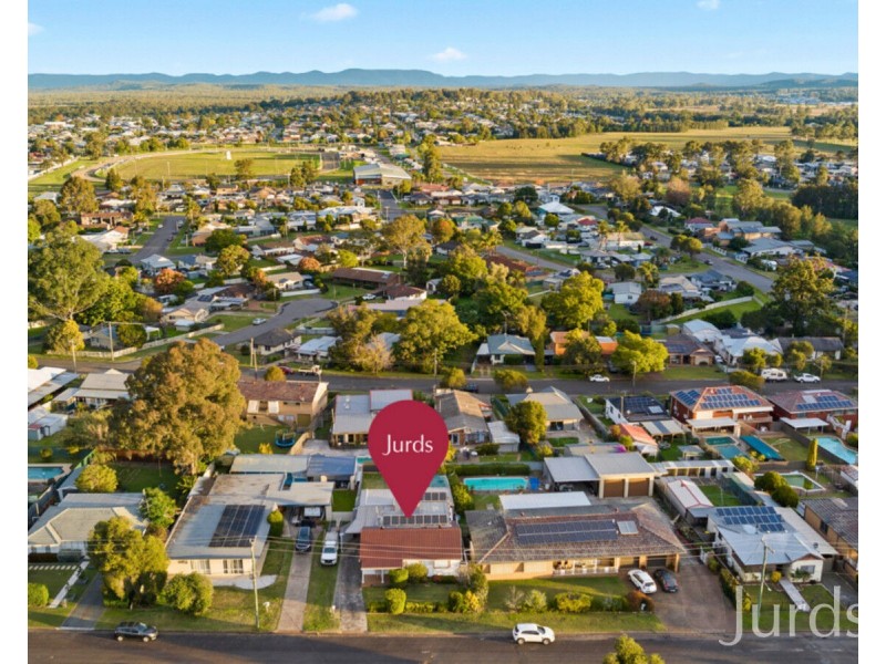 43 Burnett Street, Cessnock NSW 2325